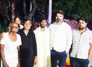नीट परीक्षा उत्तीर्ण छात्र अभिषेक चंचल का पहली बार घर पहुंचने पर हुआ स्वागत
